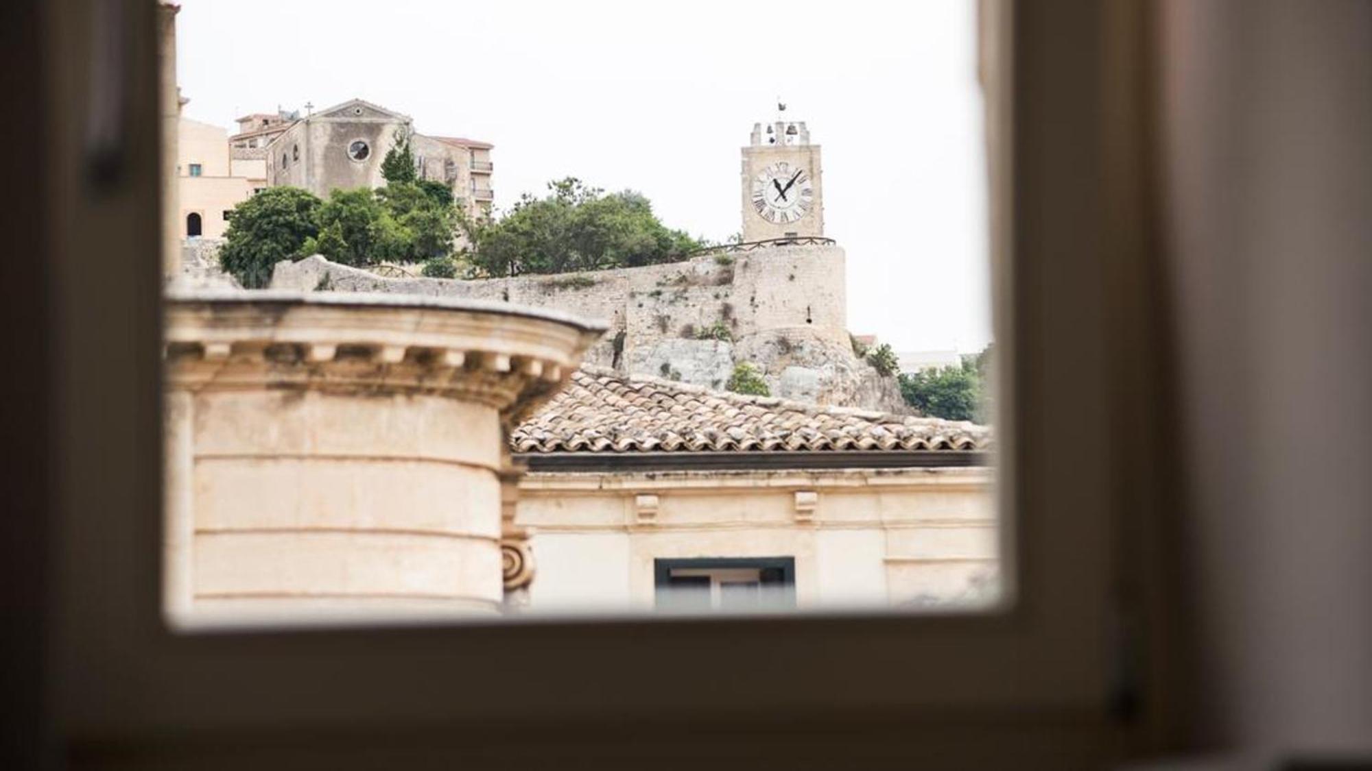 Ferienwohnung Domus Sbircio Modica Exterior foto